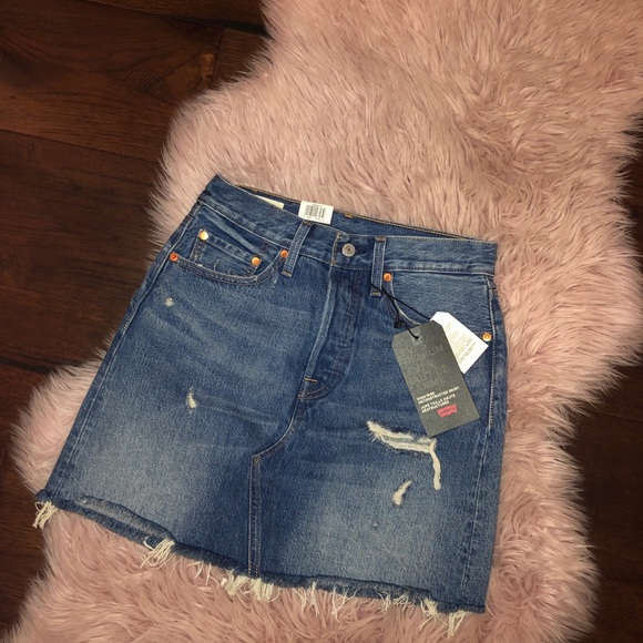 Levi’s High Rise Deconstructed Skirt - Picture 5 of 6